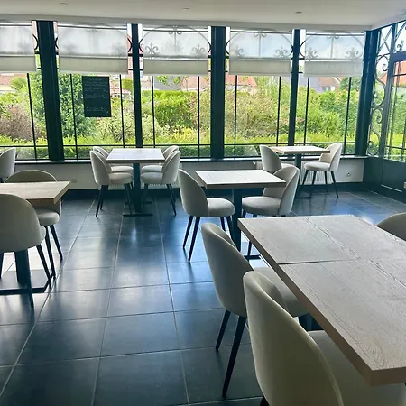 La Renaudiere Отель 3*